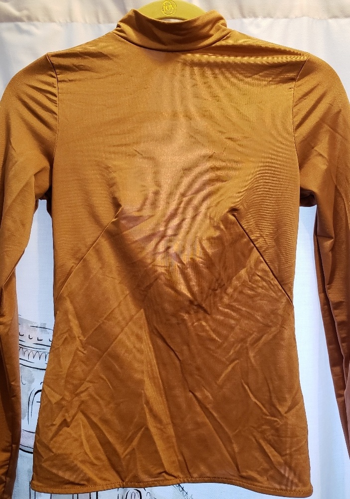 H&M spandex shirt